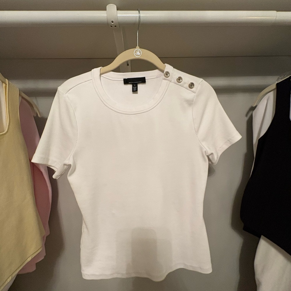 WHBM FORME™ Ribbed Stretch Button Shoulder Tee